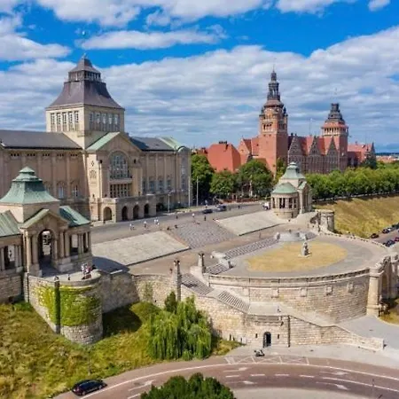 Hanza Tower Lux Jacuzzi & Sauna & Pool