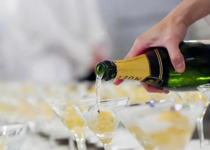 Hanza Tower Lux Jacuzzi & Sauna & Pool Апартаменты