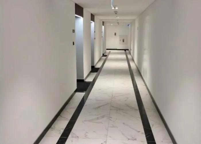 Hanza Tower Lux Jacuzzi & Sauna & Pool Апартаменты *